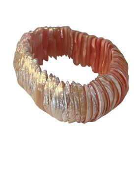 Vintage Pink Mother of Pearl Shell Stretch Bracelet Iridescent Chip Beads Statem